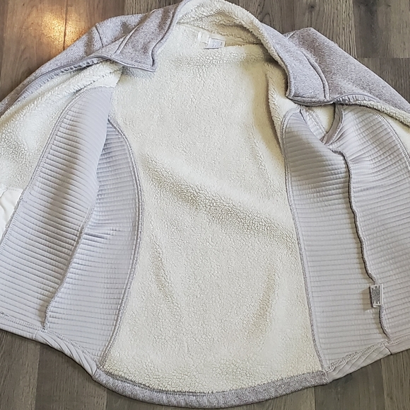 Womens large zip up - Picture 3 of 6